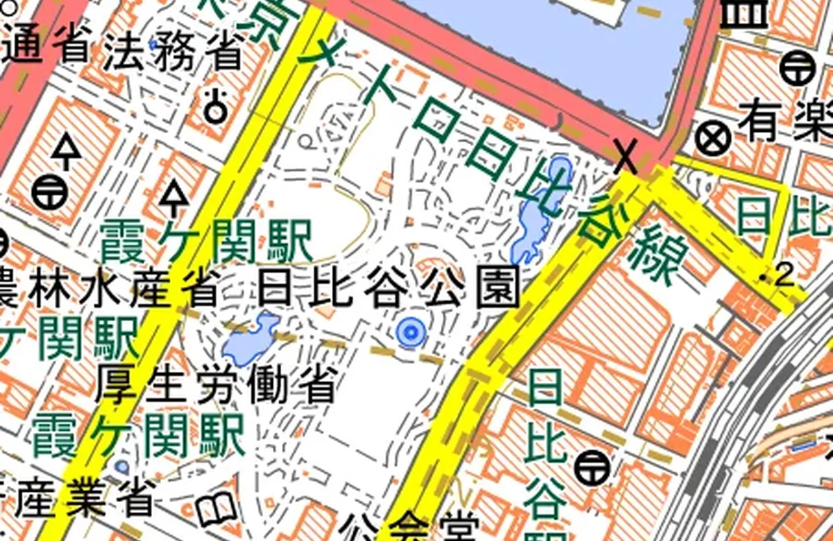 現在の日比谷公園の地理院地図